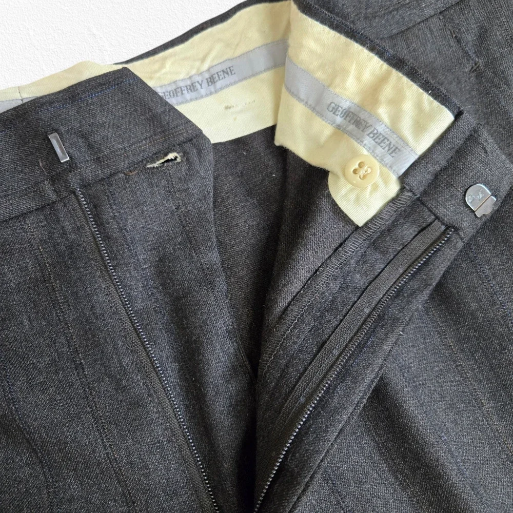 Vintage 80s Geoffrey Beene Gray Wool Pinstripe Suit USA Made Blazer Set Size 40R